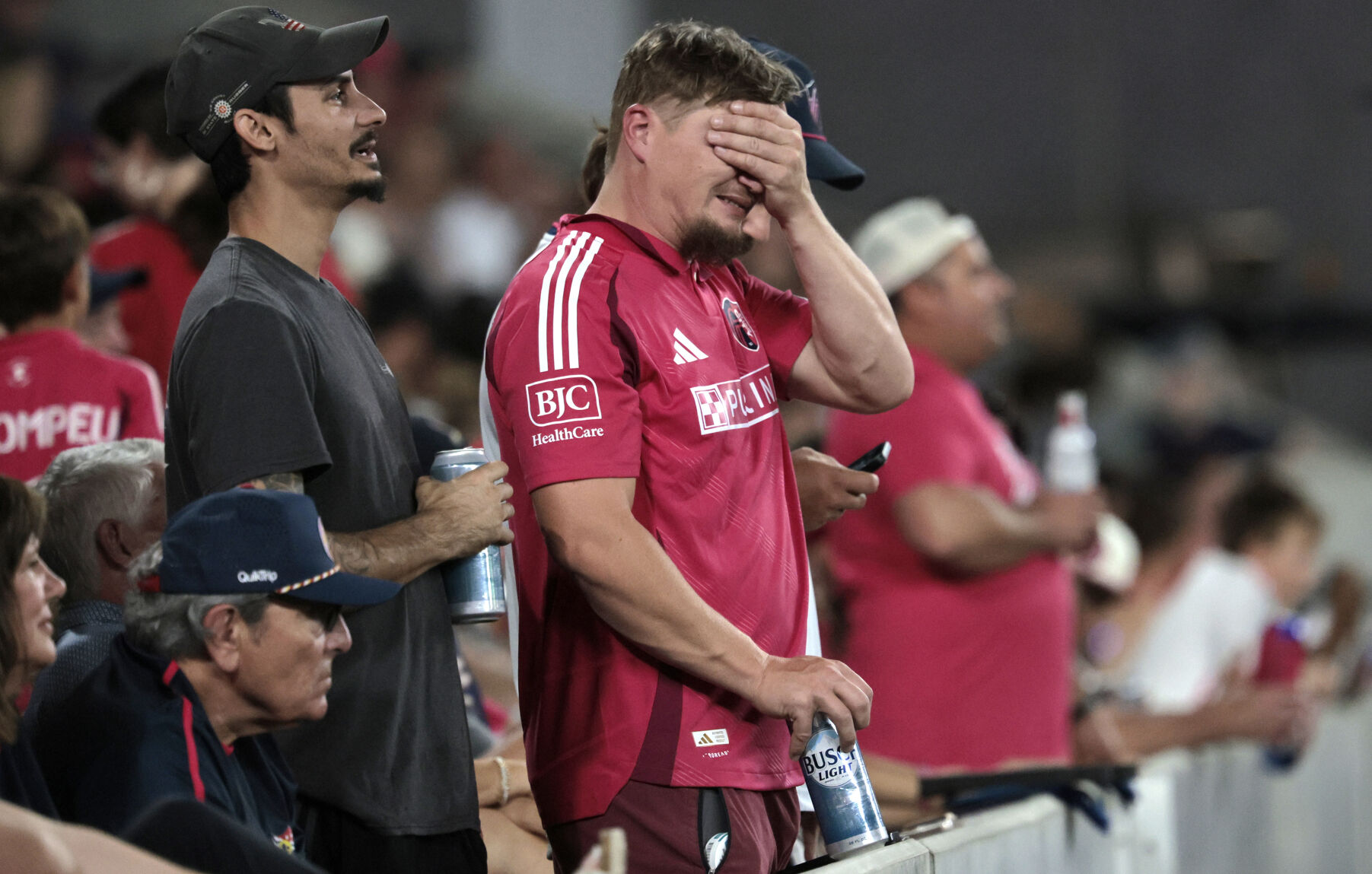 Late rally not enough as 51黑料 City SC falls to Houston 3-2